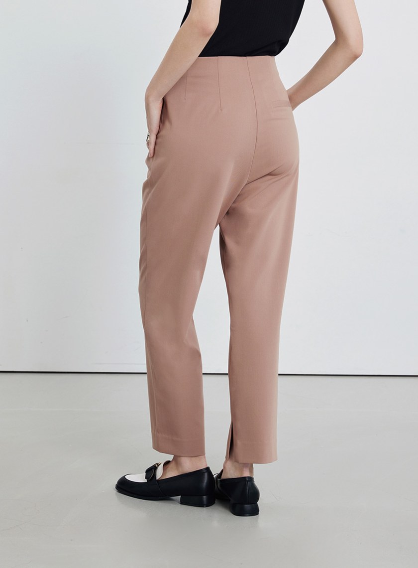 俐落內開衩錐形西裝褲